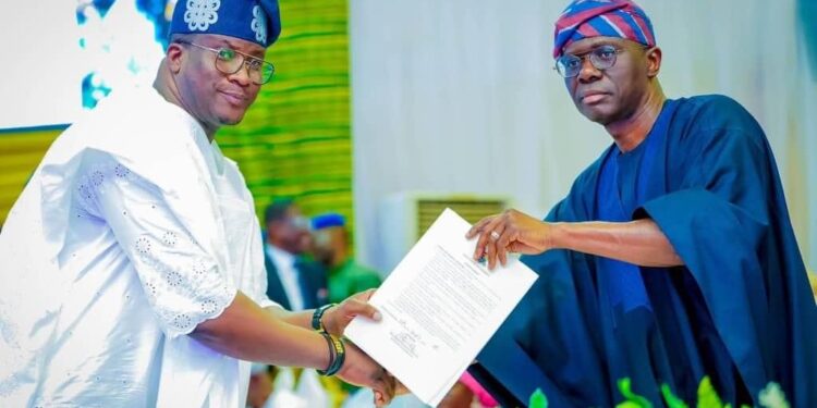 #Greater Lagos: Sanwo-Olu Swears in 37 Commissioners and Special Advisers